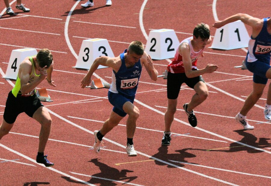 Louis Nahser über 100m und 200m für die Deutschen Jugendmeisterschaften in Ulm qualifiziert!