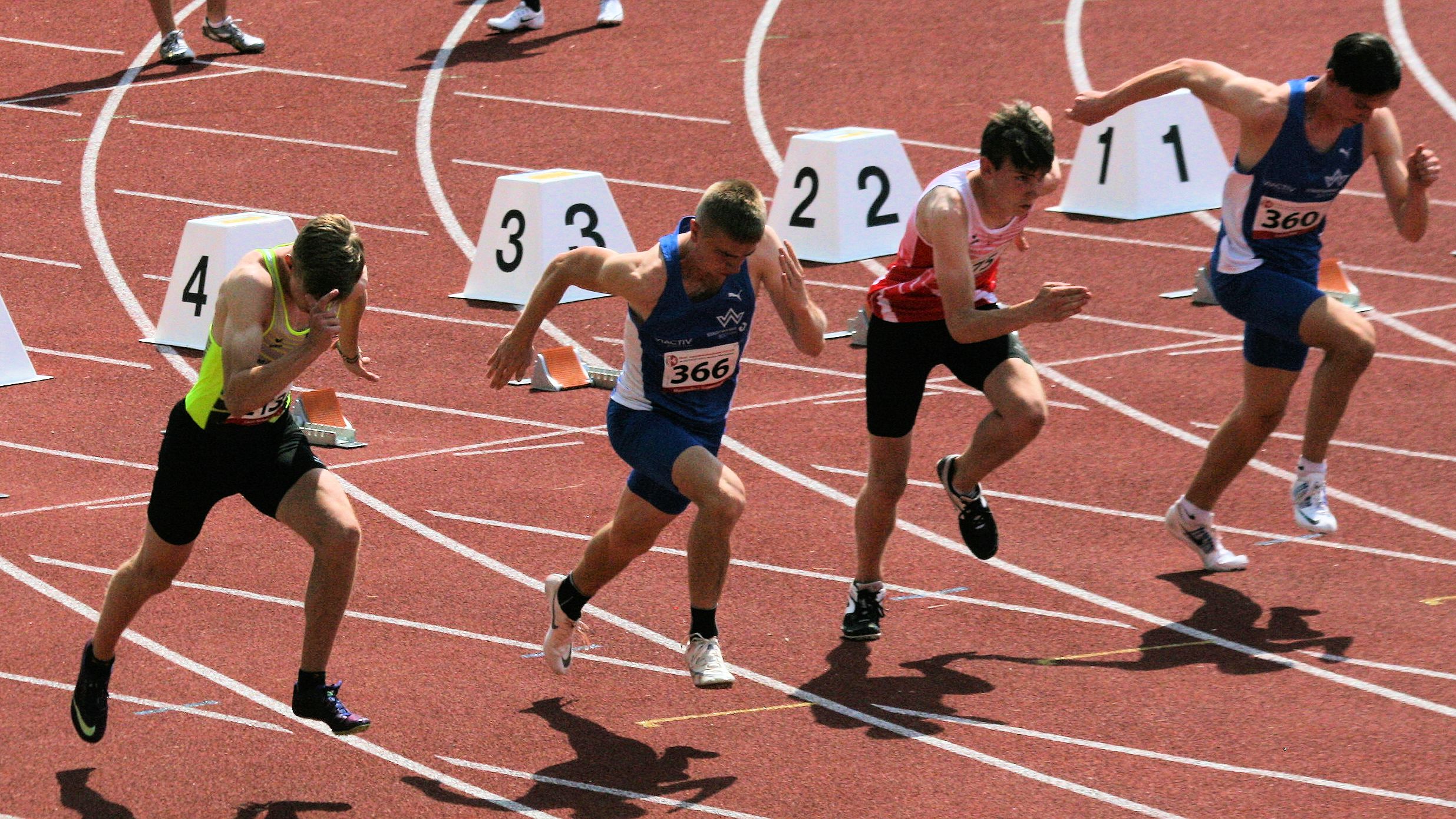 Louis Nahser über 100m und 200m für die Deutschen Jugendmeisterschaften in Ulm qualifiziert!