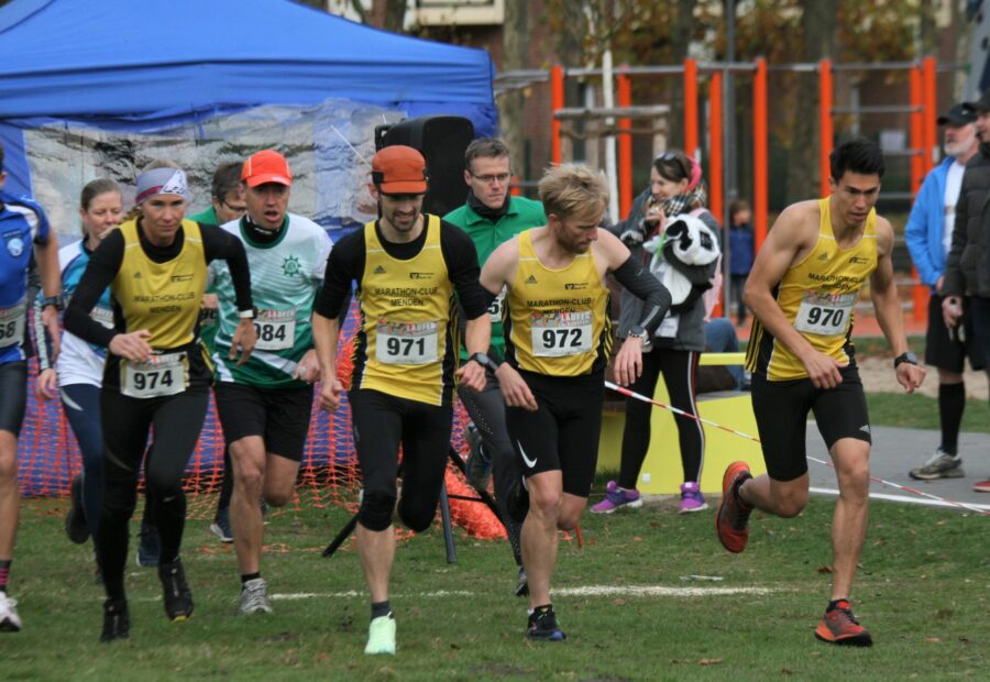 Cross-Laufen ist angesagt – Marathon-Club Menden  nach erfolgreichen Tests mit starkem Aufgebot bei den Westfälischen Cross-Laufmeisterschaften in Breckerfeld