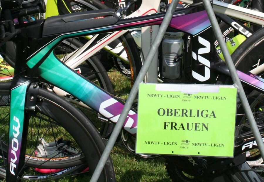 MCM Triathleten in Drensteinfurt mit viel beachtetem Start in die Liga Wettkämpfe – Oberliga Frauen und NRW Masters Liga gut platziert!