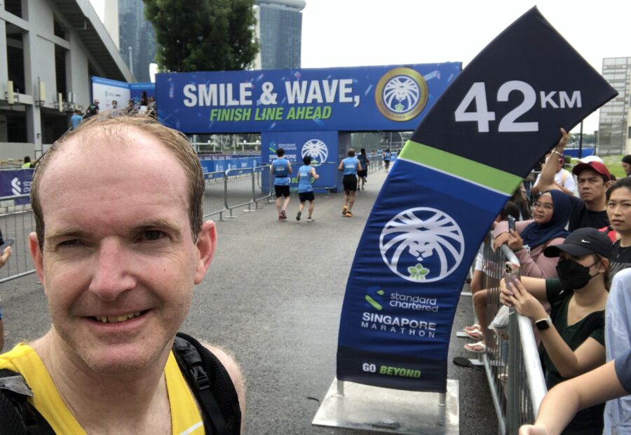 Marathon 98 – MCM Urgestein Tobias Schulte beim Singapur Marathon